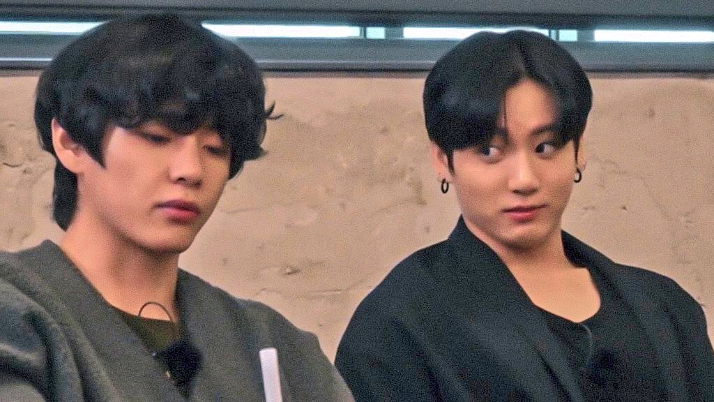 tkchronicles's tweet photo. When Jungkook goes 🥺 https://t.co/gCsxY4Y3Rx