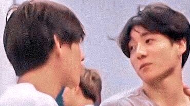 tkchronicles's tweet photo. When Jungkook goes 🥺 https://t.co/gCsxY4Y3Rx
