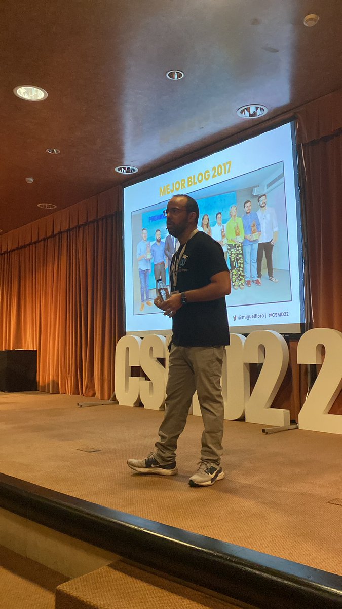 rafsos's tweet photo. Comienza el #csmd22 , con mi gran amigo @miguelfloro @marketingandweb y @escuelamktweb #MarketingDigital https://t.co/KAM96H9eNp