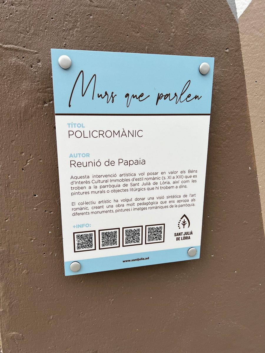 Pere_Moles's tweet photo. Ahir van quedar inaugurats dos nous ‘Murs que Parlen’ a @comusantjulia. Un realitzat per la #sambosque i el nostre de @Reunio_Papaia que porta el títol de POLICROMÀNIC👍🏻 #patrimoni #cultura #art #Andorra https://t.co/HhV1FqkydE