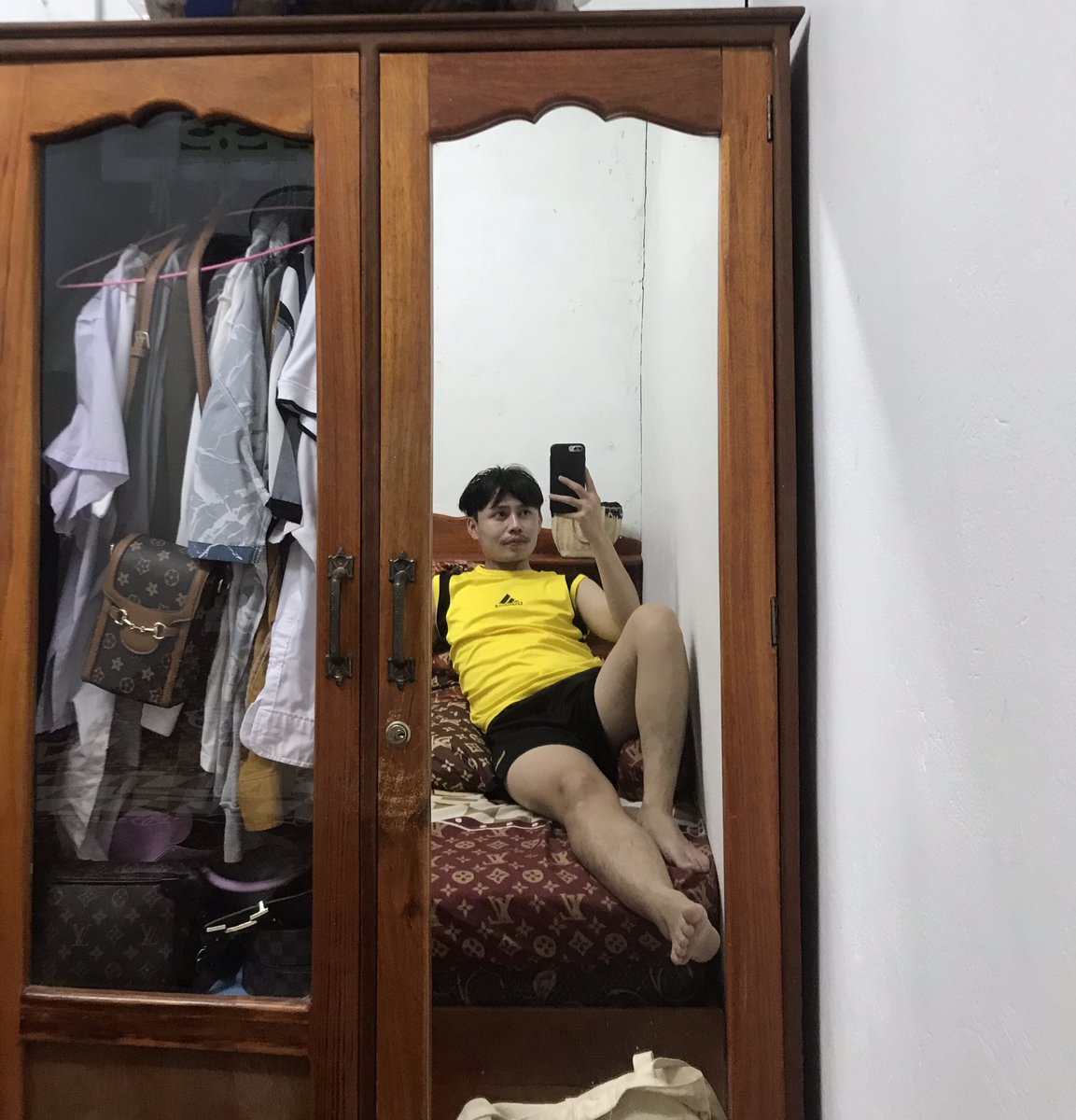 OPay1995's tweet photo. ນອນແລ້ວກະນອນນນ https://t.co/CNaCjdfEaJ