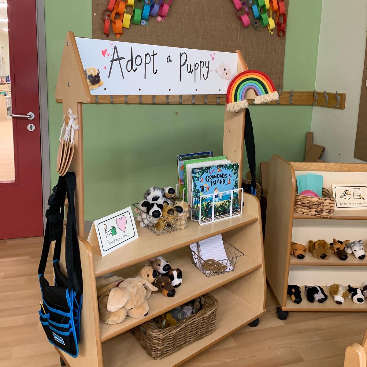 Adopt a Puppy! 🐶🤍 I set this up in my writing area for next week. The children have to ‘adopt’ a puppy and complete a challenge… 

⁃Draw me a picture ✏️
⁃Write me a message 💌
⁃Read me a story 📚

#eyfs #earlyyears #cosyclubideas