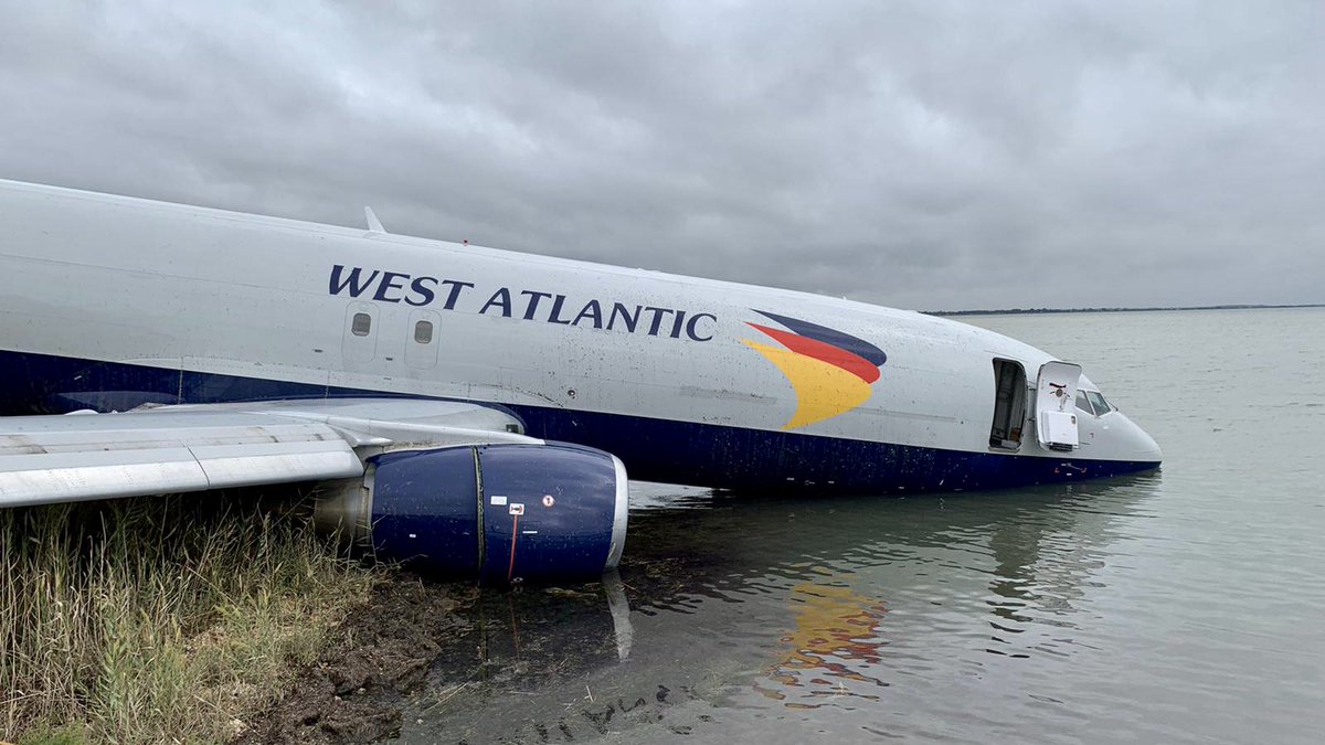 BEA_Aero's tweet photo. ⚠️ Accident du @BoeingFrance #737 immatriculé EC-NLS exploité par #WestAtlantic / sortie de piste pendant atterrissage survenue le 24/09/22 à l’aéroport de @mplaeroport / 4 enquêteurs @BEA_Aero sur place / ouverture d’une enquête de sécurité. https://t.co/H76U3BbRxk