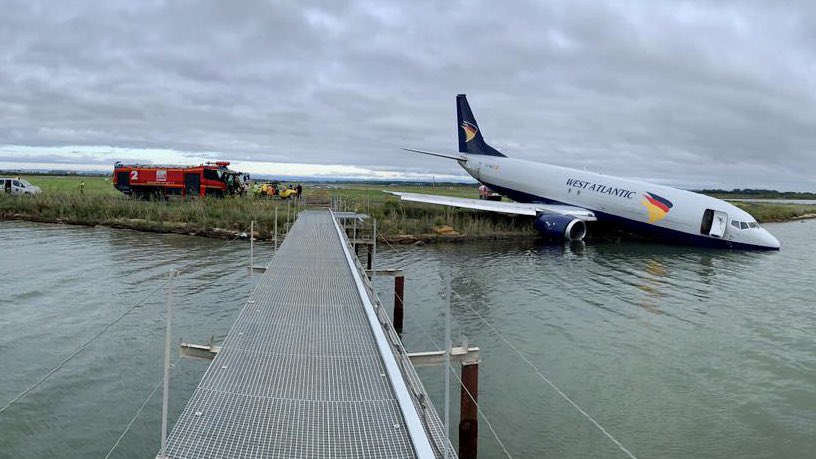 BEA_Aero's tweet photo. ⚠️ Accident du @BoeingFrance #737 immatriculé EC-NLS exploité par #WestAtlantic / sortie de piste pendant atterrissage survenue le 24/09/22 à l’aéroport de @mplaeroport / 4 enquêteurs @BEA_Aero sur place / ouverture d’une enquête de sécurité. https://t.co/H76U3BbRxk
