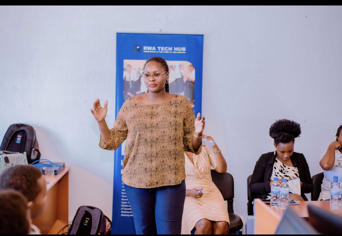 jbatamuliza's tweet photo. The girls learnt a lot! They are now so confident! They gained practical skills, soft skills and access to mentors in STEM field! https://t.co/hd8VV1Nbq2