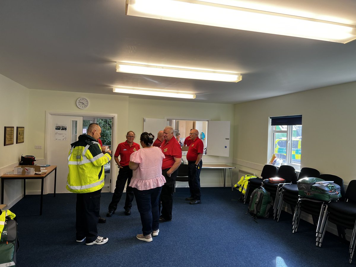 Start of a lovely days Manual handling training here at Corf Camp. Coffee and catch up with friends and colleagues. <a href="/atcorsiowas/">@ATCORSIOWAS</a> <a href="/OFFICIALIOWAS/">Isle of Wight Ambulance Service</a> massive thanks to <a href="/iwscouts/">Isle of Wight Scouts</a> for their ongoing support of our #volunteers #CFR