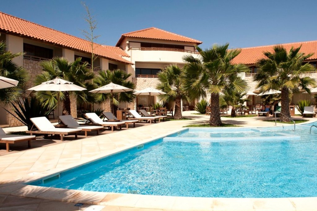 CapeVerdeExp's tweet photo. An immaculately kept, family-run hotel boasting great facilities and direct access to Santa Maria’s golden beach, it’s no surprise that Hotel Morabeza continues to be voted the top hotel by our guests. Find out more about our customers favourite hotel here:https://t.co/D5DcrVvqAo https://t.co/Q89T6Oe07P
