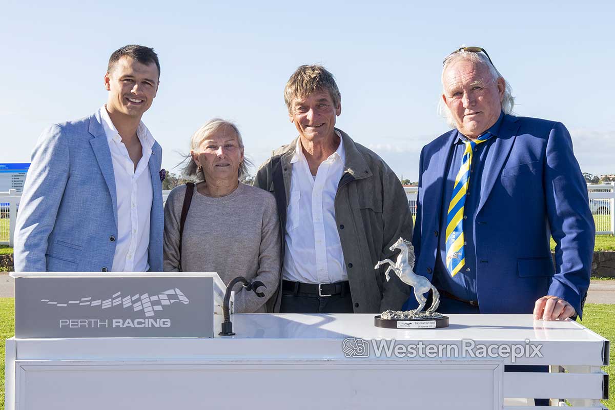 WesternRacepix's tweet photo. COMES A TIME - 2022 Black Heart Bart Stakes (Listed) @PerthRacing #WesternRacepix #BelmontParkPerth

More 📸 https://t.co/SigLznY1t7 https://t.co/8ygqLsG1PM