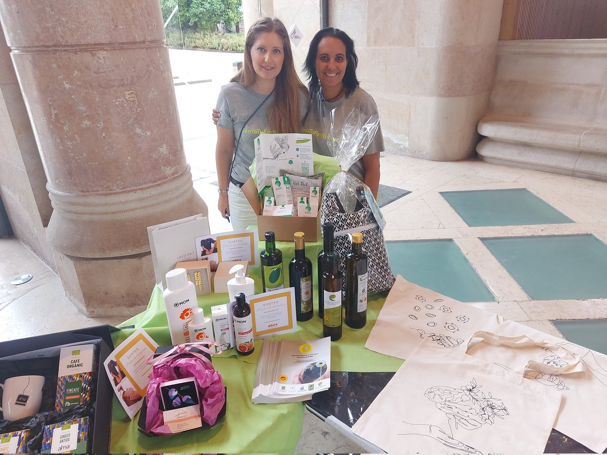 IRSantPau's tweet photo. Celebrem la #Merce2022 amb jornada d'entrada gratuïta al Recinte Modernista @santpaubcn coincidint amb el 30è aniversari de l'#IIBSantPau 🧬🎉

Tallers, sortejos, activitats... i molta ciència! Vine a gaudir en un entorn únic perquè #ambtufemrecerca 🔬 https://t.co/o1sSNcJX61