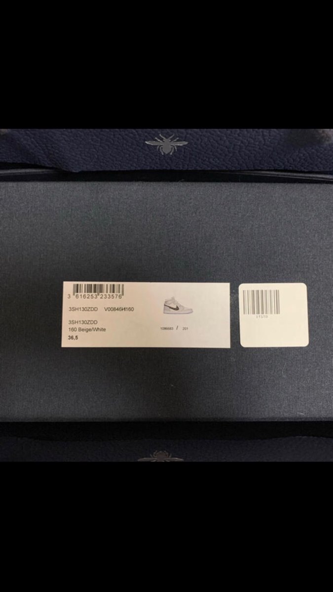 makoto__9999's tweet photo. NIKE✖️DIOR

コラボの靴

ずっと眠ったままなので
110万円くらいで買って欲しいっす

ハイカット
レディース　23.5センチ

靴あんまり興味なくて💦

話題になったコラボの靴

出た話題の当時に

180万で売ってくれとめっちゃ言われたけど

その時に譲れば良かった💦

東京都知事選挙中に当たったのだ https://t.co/meqAUgulu9