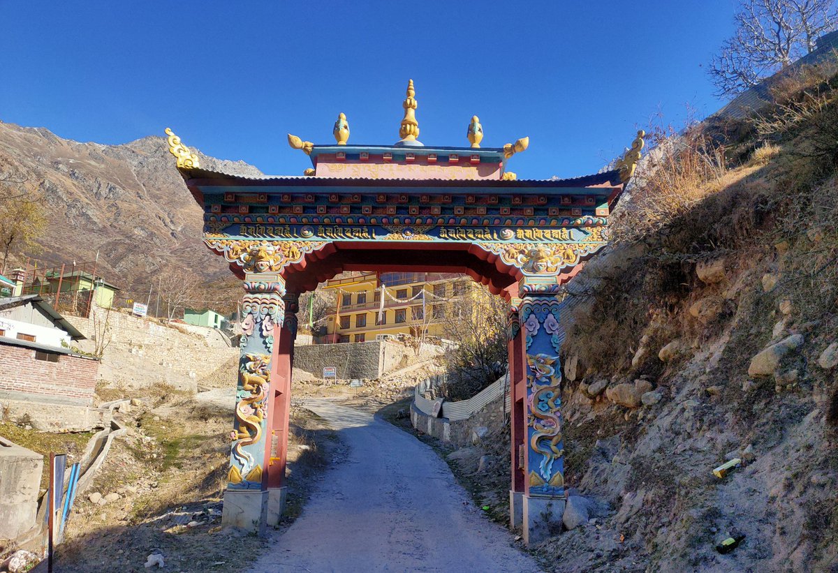 Arvindsharma246's tweet photo. Sangla Village,Kinnaur (HP)✌️🙂
#HimachalPradesh #HP #Village #Sangla #Kinnaur #Valley #pictures  #memories @shimlathakur @m_negii @Epsitdhar @pahadiLevi @HimalyanClub @fathwithouthate https://t.co/r8C9sM6re4