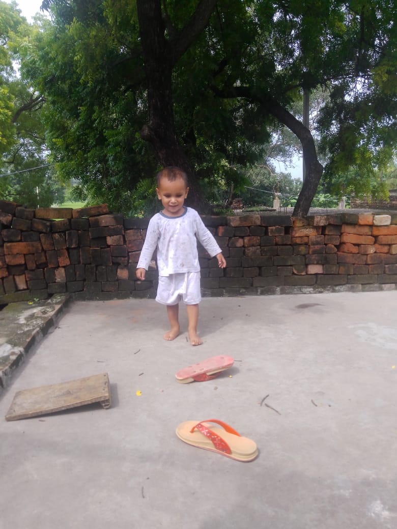 arnavya94060157's tweet photo. ज़र्रे ज़र्रे पर कृष्णा की निगाहें करम है,
ना किसी पर ज्यादा ना किसी पर कम हैं।
जय गोविंदा जय गोपाला 🙏🏻❤️ https://t.co/Y4zZ7mtlPk