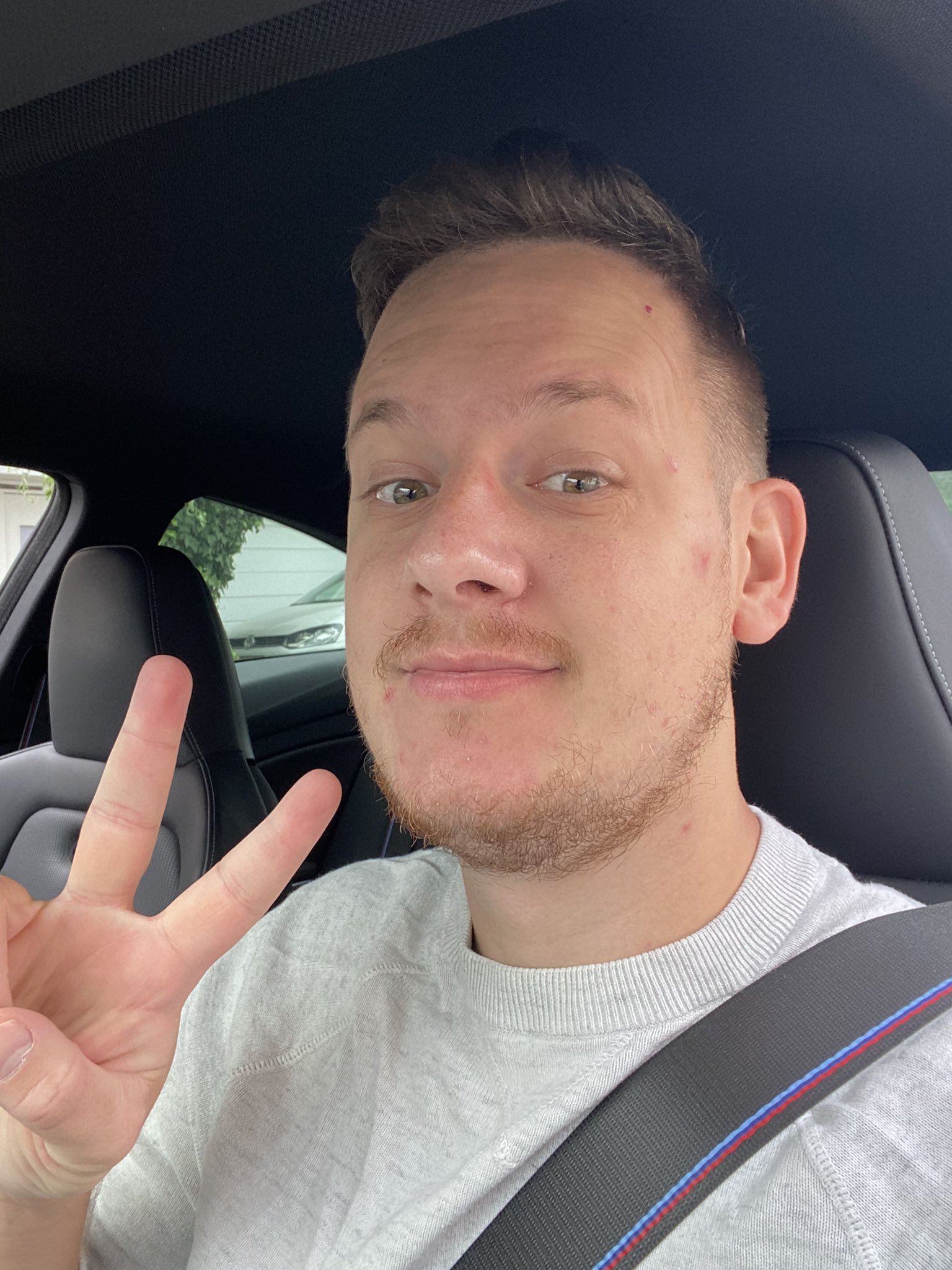 Dennis 🕊️ on Twitter 