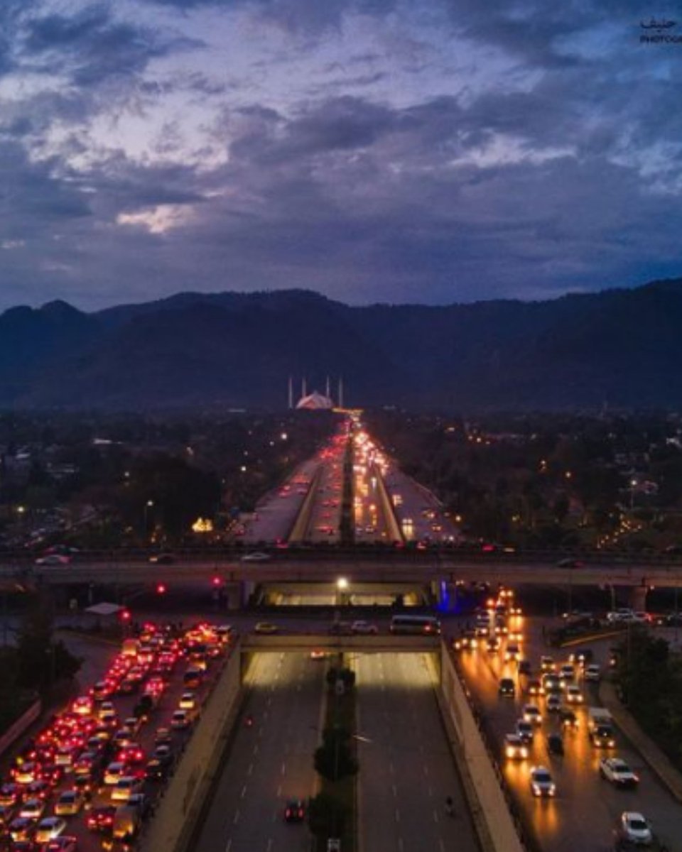 LovinIsloo's tweet photo. Isloo at night! 🤩🌃

📸: @beautifulpakistan.official

#LovinIsloo #LovinPK #Islamabad #Isloo #islamabaddiaries #potd https://t.co/e3aRXIEOPU