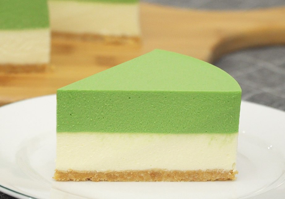 sweetxdessert's tweet photo. Matcha cheesecake by ohnino2 https://t.co/3Gzz0fj6Xc