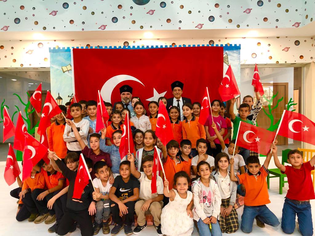 gbbkutuphaneler's tweet photo. 🇹🇷Gazi şehrin çocukları Gaziler Gününde gazilerle buluştular.

🇹🇷 Bu günün anlam ve önemini bu vatan için canlarını siper eden kahramanlarımızdan dinledik.
🇹🇷Gününüz kutlu olsun, iyi ki varsınız..❤️
@GaziantepBeld
@FatmaSahin
@gbbkulturturizm
@tugsavgaziantep https://t.co/YX2ucjxGJf