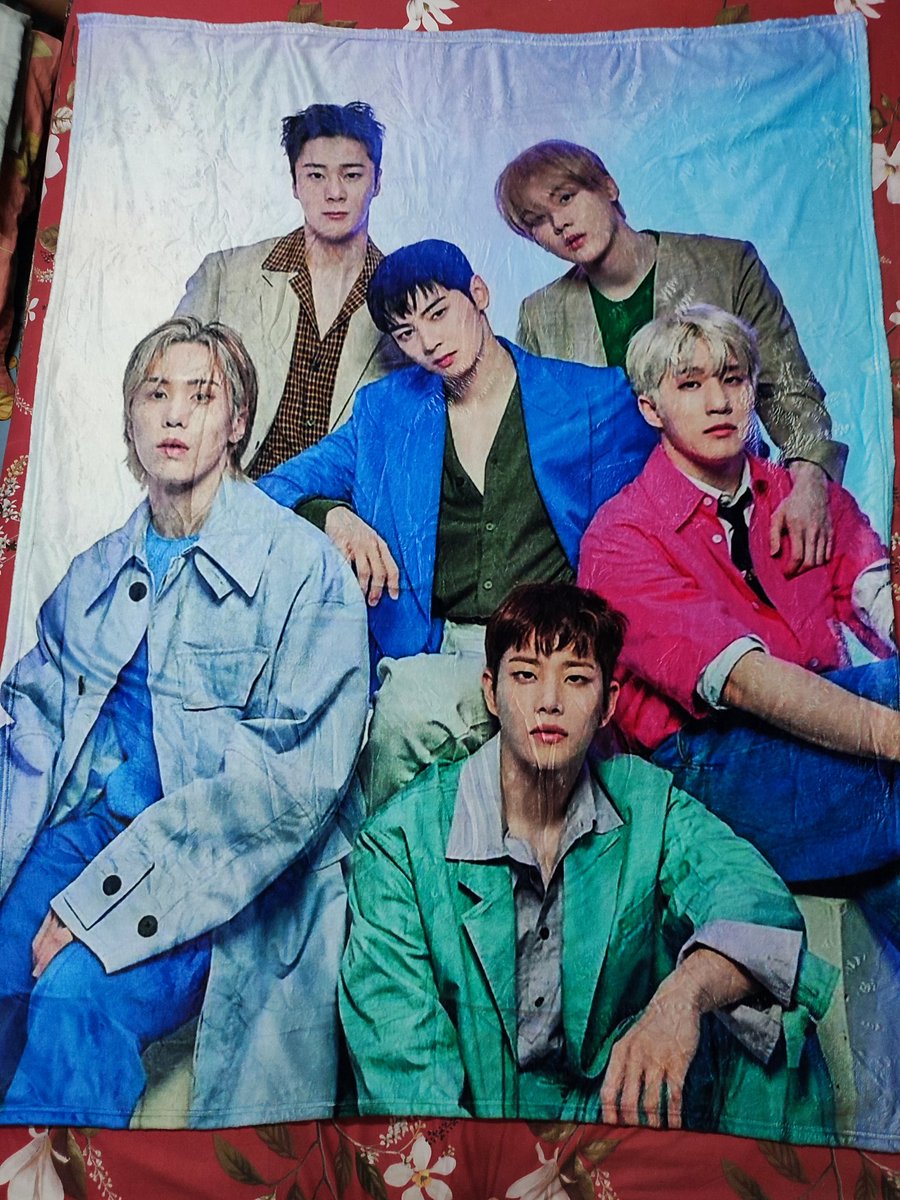 ArohaItems's tweet photo. ORDERS DONE 

Customized Blankets .

💜💜CUSTOMIZED BLANKET💜💜
Size: 80x100 cm PHP 1000+sf
Size: 100x125 cm PHP 1250+sf
Size 125x 150 cm PHP 1400+sf
Material: Flannel
Production: 2-5 weeks production
You can choose your own HD Photos.

#ASTRO #AROHA
#아스트로 @offclASTRO https://t.co/ETw6t0fbZz