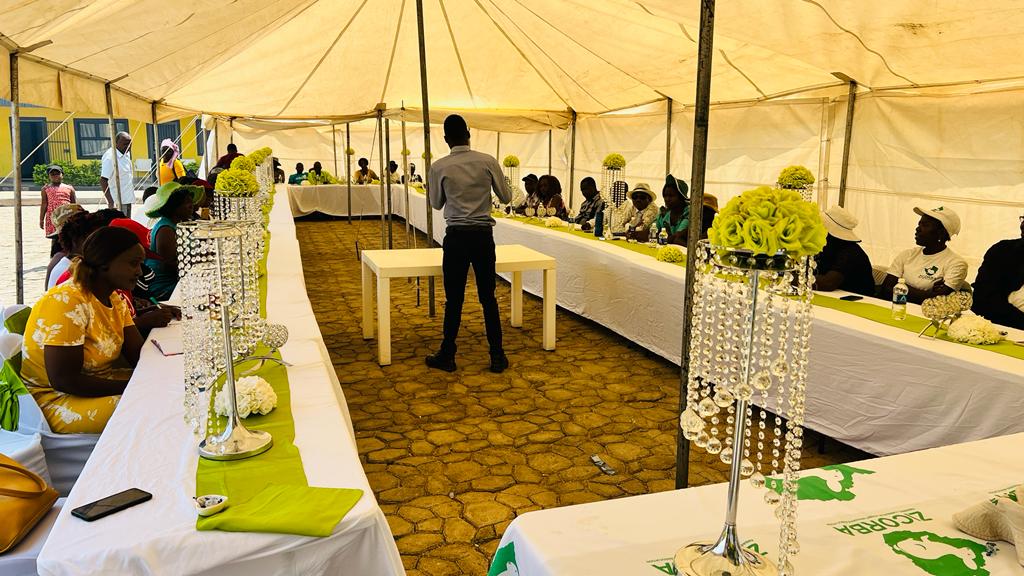 RabbitZimbabwe's tweet photo. Gokwe ZICORBA Rabbit Day loading.... Just over 100 farmers are here with us to talk rabbit farming, processing and marketing.
Watch the space for more!
#rabbitfarming #zicorba #healthymeat #letsmakezicorbagreat https://t.co/GHoV4LS8Gg