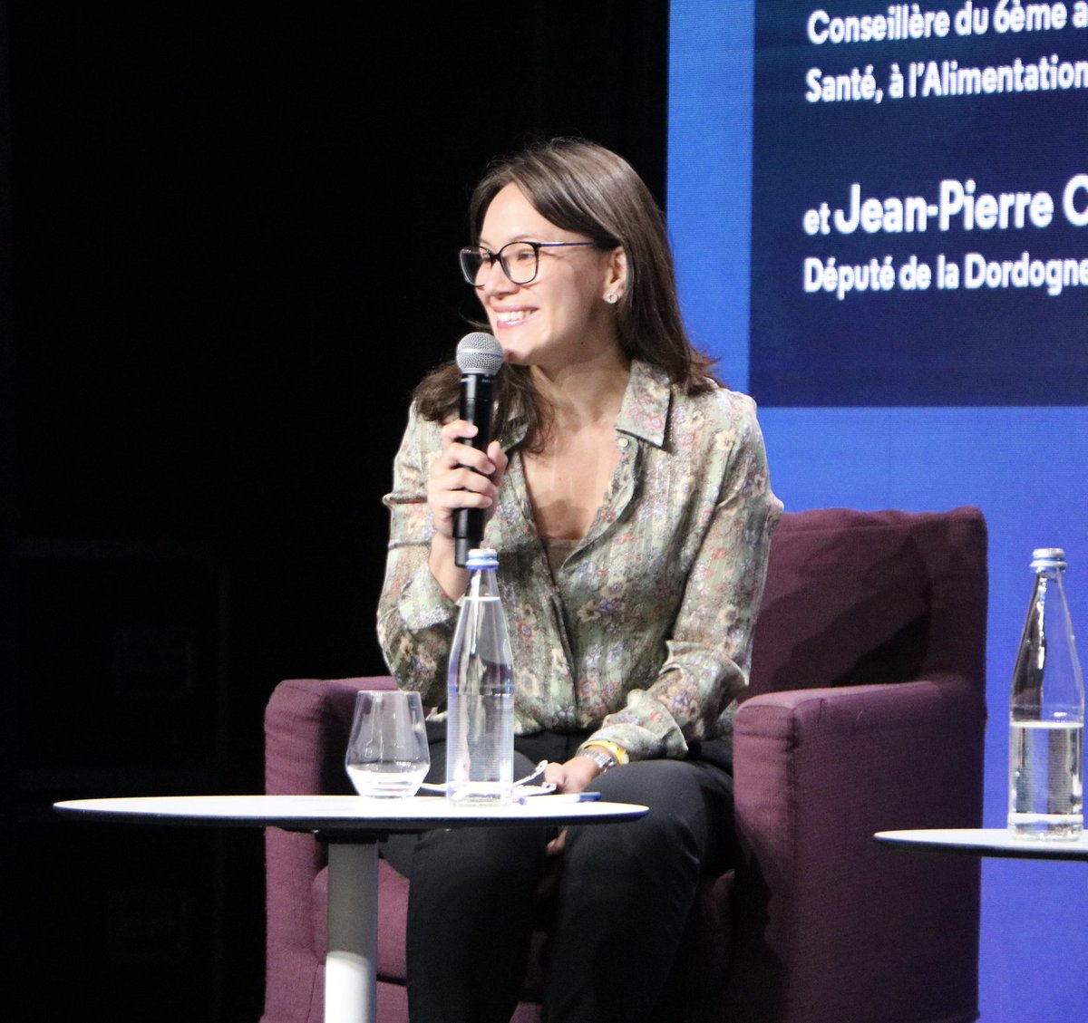 J_Democrates's tweet photo. 📣 Les @J_Democrates sont présents à l’Université de Rentrée 2022 du @MoDem.

💬 Ce matin, @IrisBerthomier des @JDemParis était aux côtés de @FrcsBraun et @dep_cubertafon.

#URMoDem #Guidel2022 https://t.co/GQSv6ZssXq