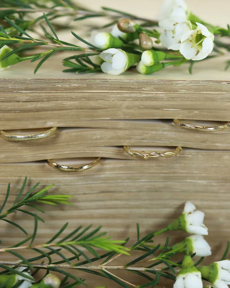 It's all in the details...

Find your perfect wedding band to commemorate a lifetime of love ❤️ 

Discover here: bit.ly/3C3BqY9