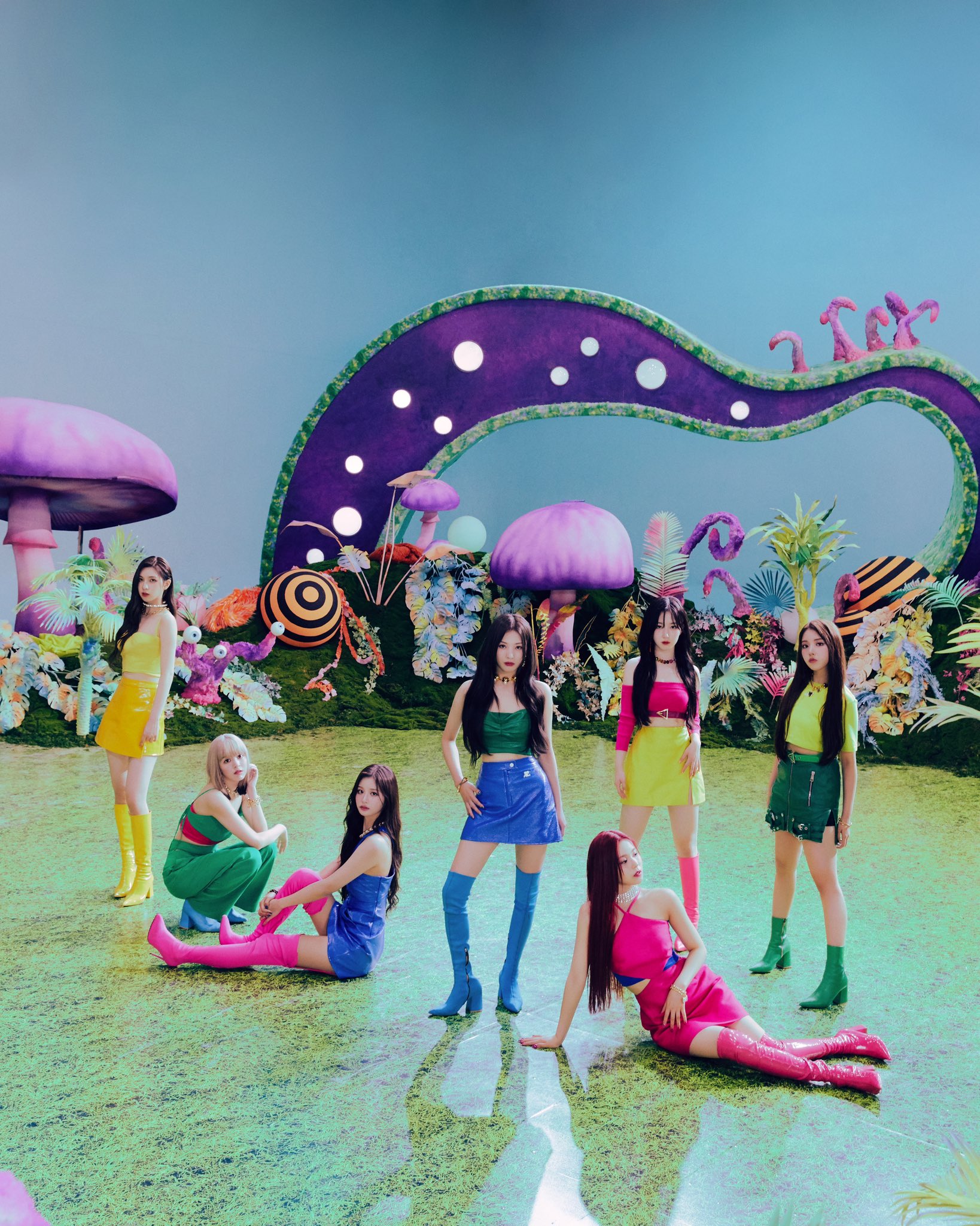 NMIXX on Twitter "[📸] NMIXX "DICE" M/V https//t.co/4sThVswcFv NMIXX