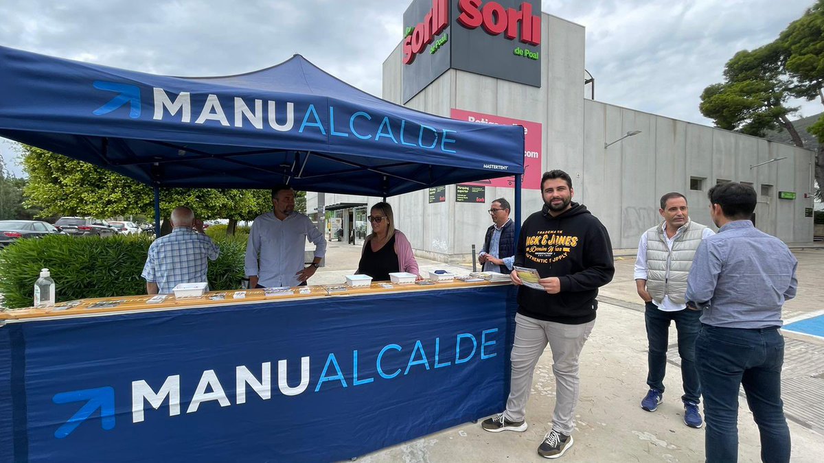manualcalde_'s tweet photo. Ya estamos instalados:
📍Avda. Constitución con Avda. Poal 
¡Os esperamos! 
#ManuAlcalde #Populares #Castelldefels https://t.co/PKPihTkPlI