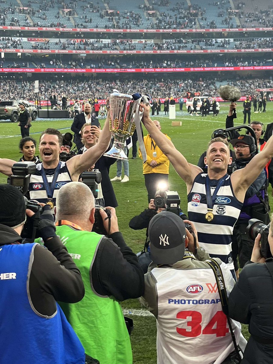 What a day #GrandFinal#CatsvsSwans <a href="/tjhill27/">Trent Hill</a>