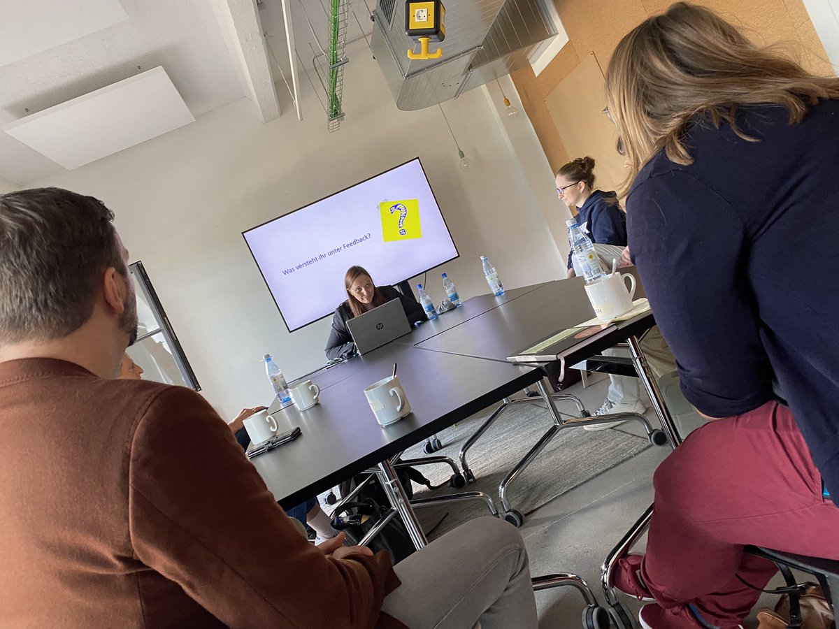 solvesconflicts's tweet image. Elisabeth im Feedback Flow #bcrm22