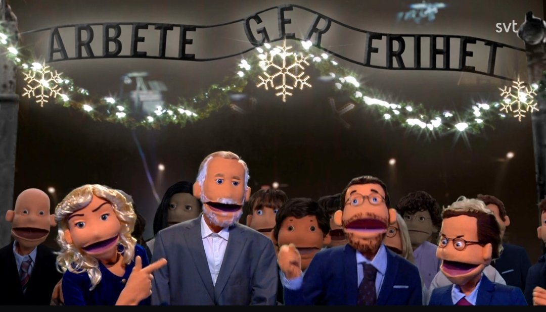 Ändå besvärande för landets politikjournalister att den mest träffsäkra valanalysen levereras av dockor i ett satirprogram.