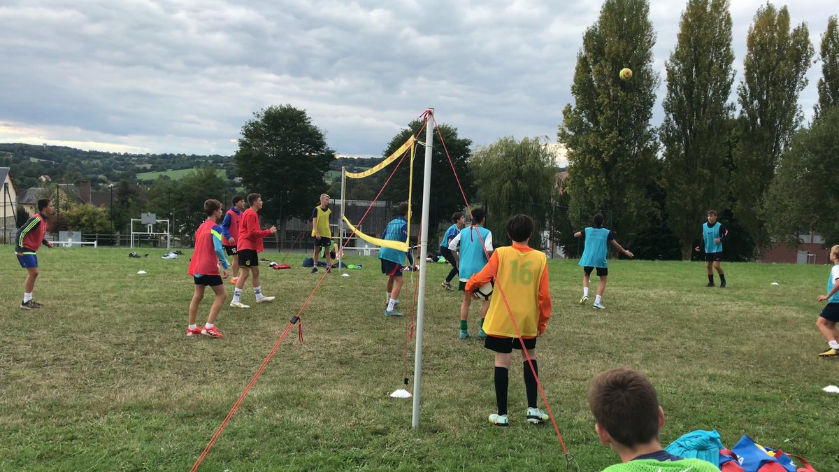 Les 19,20 et 21/09 ont lieu les journées d'intégration de la section foot excellence 4/3ème, des moments importants pour souder le groupe et bien démarrer l'année ⚽️⚽️
<a href="/ClgGace61/">Clg J. Moulin Gacé</a> <a href="/dsden61/">DSDEN61</a> <a href="/ac_normandie/">Académie de Normandie</a> <a href="/ornedepartement/">Département de l'Orne</a> <a href="/LFNofficiel/">Ligue F⭐⭐t Normandie 🤙</a> <a href="/FJiquel/">Florent Jiquel</a>