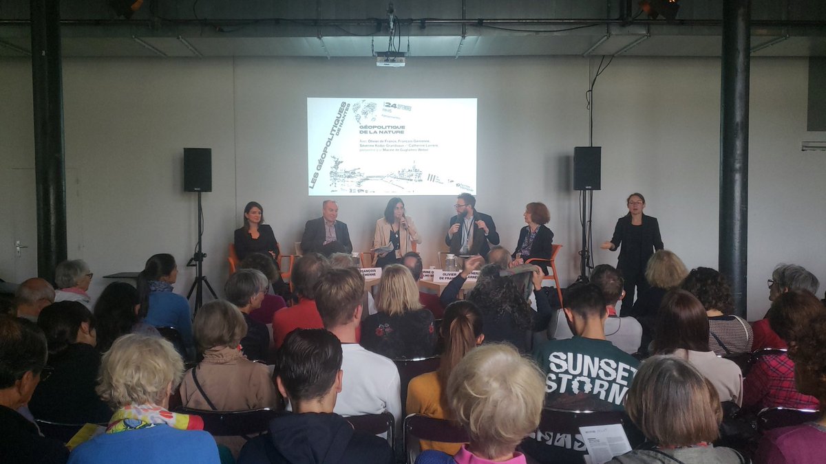 #geoponantes Début de la table ronde « Géopolitique de la nature » avec Séverine Kodjo-Grandvaux, Catherine Larrère, <a href="/olivierdefrance/">eremite emeritus</a> et <a href="/Gemenne/">François Gemenne</a>, modération par @DgmoMarine <a href="/InstitutIRIS/">IRIS</a>
<a href="/NantesMetropole/">Nantes Métropole</a> 
<a href="/lelieuunique/">le lieu unique (compte inactif)</a>