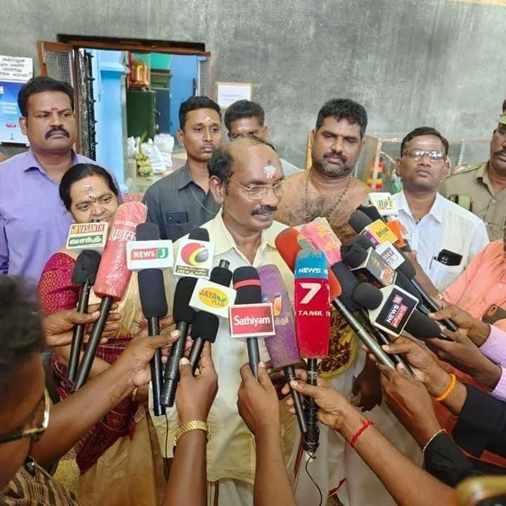 dharmapuram_a's tweet photo. #vendhartv #malaimurasu #jayatv https://t.co/73Je9RwFJe