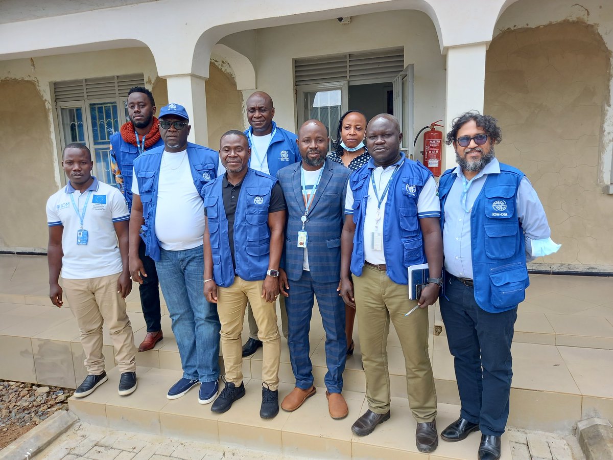 IOM_Uganda's tweet photo. IOM Chief of Mission @SanusiTejan and
senior managers have met key partners for Nakivale refugee settlement, including commandant Mark Mutaawe,  @UNHCRuganda team leader Mohamed Djabakate and managers of Mayanja Memorial hospital in Mbarara.
 @RomNGUESSAN
@RefugeesUganda https://t.co/8vTMCyCZmQ