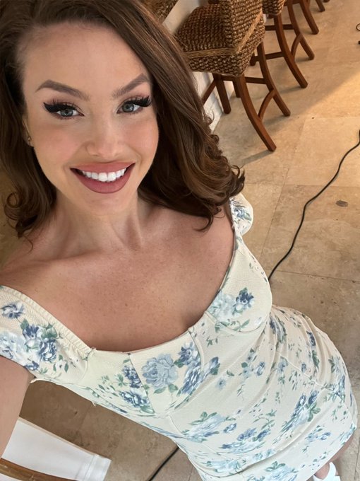 Watch Mandy Waters's leaked NSFW photo on TwXstars