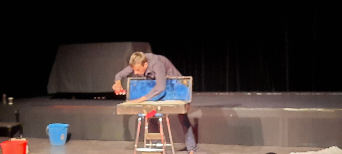LBensliman's tweet photo. Je découvre : Le théâtre d'objets 
Magnifique pour stimuler l'imagination des enfants et faciliter la prise de parole...
#theatre #education https://t.co/hoUE7Xt1t5