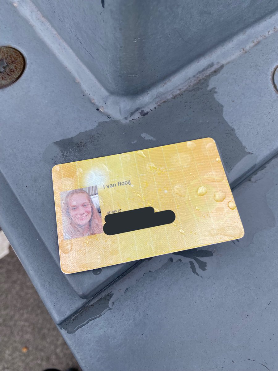 Hallo I van Rooij, je ov-kaart ligt op de Rijnhavenbrug. 🙋🏻‍♀️ #rotterdam