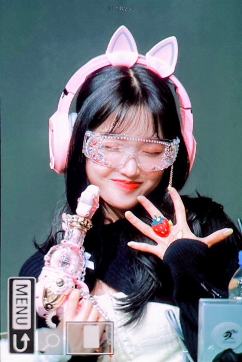 hyunwonthinker's tweet photo. gowon stans we won today https://t.co/XJU6x4RSap