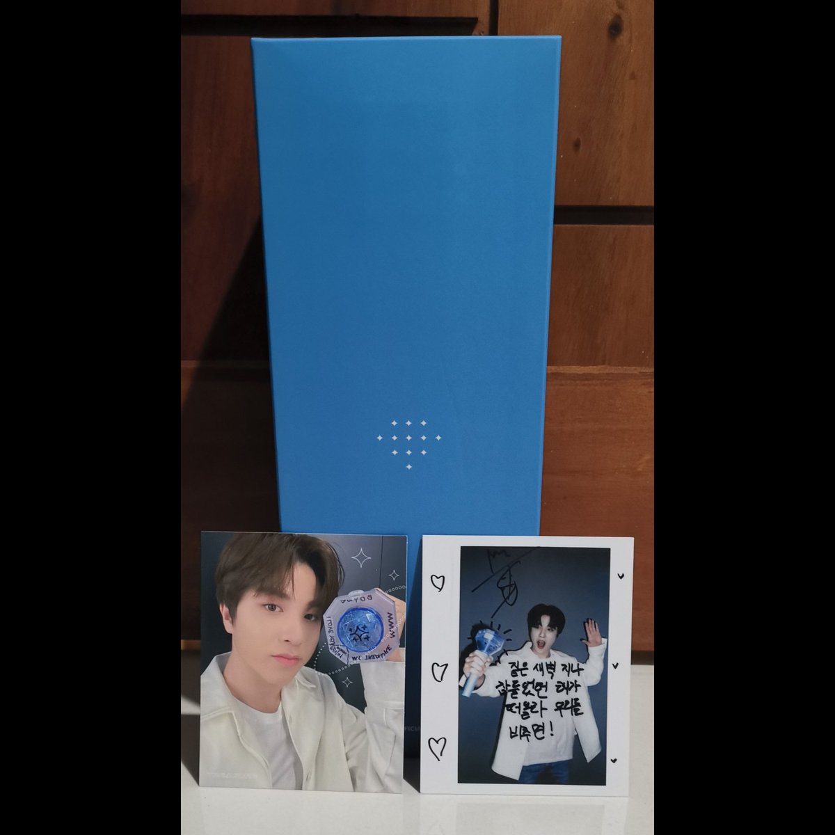 xuntilwheneverx's tweet image. WTS | LFB | PH |

TREASURE OFFICIAL LIGHTSTICK
(SEALED)(ON HAND)

💎 Php2100 + lsf
💎 Weverse POB (JUNGHWAN)