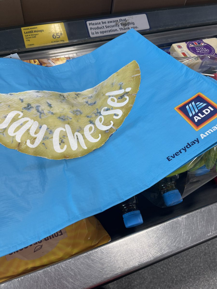 AndrewFox_5's tweet photo. @AldiUK Abby… we’re two weeks shy of a year, some may say I’m peaking too soon… but I wanted you to know the easy seal cheese isn’t back yet and this bag I picked up today shows my mood… still blue…. My non easy seal cheddar peaking in the background 😔 #verymature https://t.co/0pKZ2Hw63B