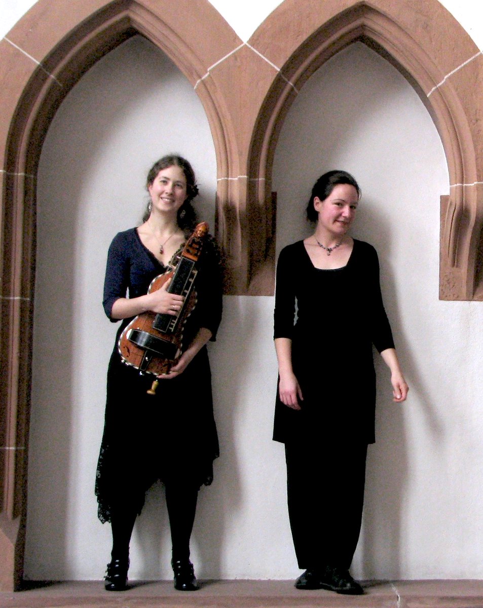 aCentral_Folque's tweet photo. Hoxe 24 de Setembro Bordóns: a zanfona no camiño concerto Tobie Miller &amp; Alice Humbert: ‘La belle vielleuse’. Repertorio do século XVIII francés .
Lugar: Igrexa de San Xiao de Moraime  no Concello de Muxía
Hora 19h
#xacobeo21_22 #xacobeo22 #oteuxacobeo #bordons https://t.co/pPlrLKLfda