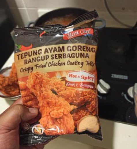 LilyMaisarahh's tweet photo. Rahsia McD dah terbongkar! Rasa sebijik macam ayam goreng pedas McD guyss 🌶🌶

Rupanya ada dekat @ShopeeMY jer, kat kedai tak pernah nampak lagi. Memang sedappp giler! Boleh la jimat duit weihh sebab org dah boleh masak sendiri dekat rumah lepasni 🤭🤭

— #LilyShop https://t.co/YQqEqYvpfr