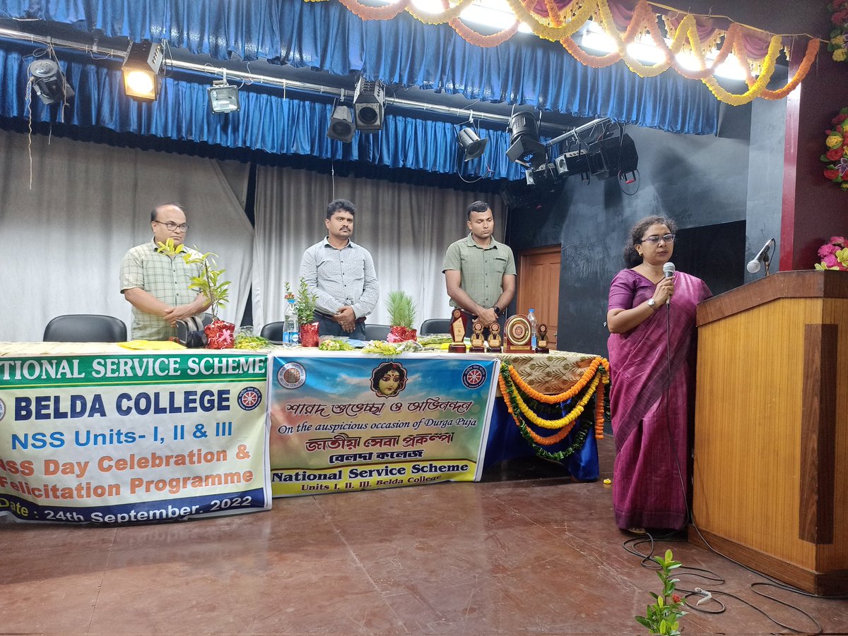 NSSUnit2_Belda's tweet photo. NSS Day Celebration @BeldaCollege by POs &amp; Volunteers of Units I, II, III. Performance of cultural event and awareness programme on Health, Hygiene &amp; Nutritional Food. @rdnss_kolkata @_NSSAwards @_NSSIndia @YASMinistry @NssrdD #SwachhAmritMahotsav #SwachhataPakhwada https://t.co/eCW4FJDzyn