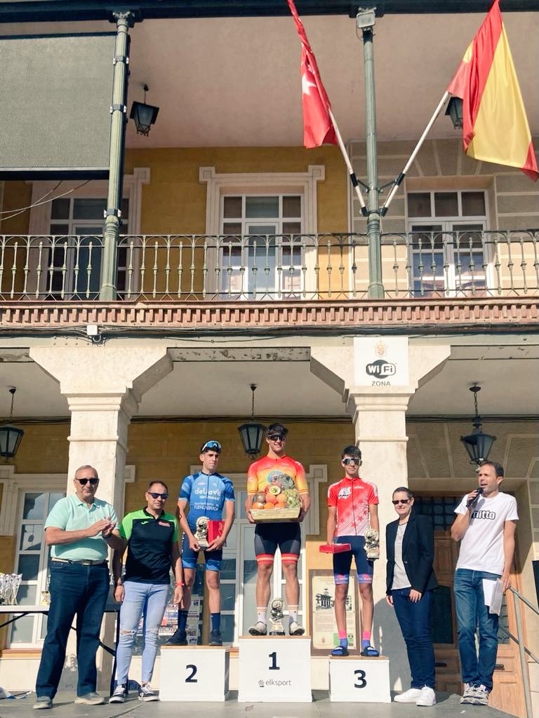 Morata ,tercer clasificado, Ganador de Montaña y Metas volantes.
Poco a poco chico mío
💪🚴🐤