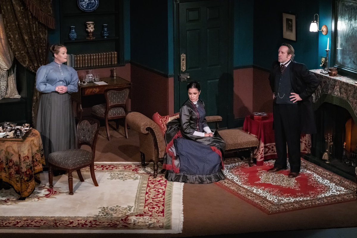 It’s the last two performances of Gaslight today for our #HTRep company before we move onto Men of the World next week!

What a team! 🙌👏

👉ow.ly/7HxM50KS32E
📸 Ant Robling