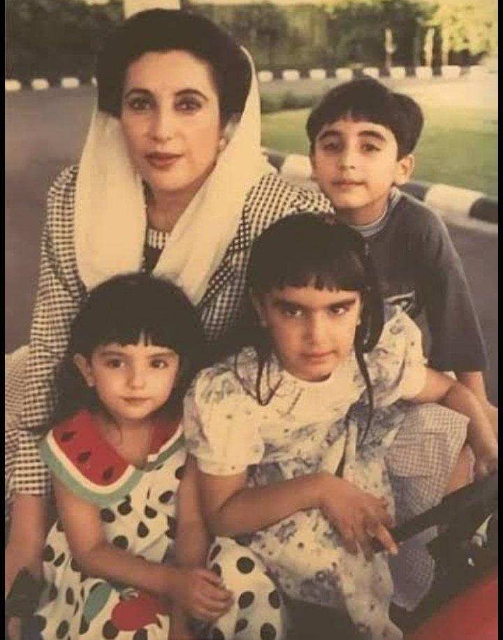 SardarAbidppp's tweet photo. Today's on Twitter started with the hope that Chairman @BBhuttoZardari, Bibi @BakhtawarBZ, Bibi @AseefaBZ will surely get a follow back today.
#DemandFollowBack https://t.co/K16FR8Rj60