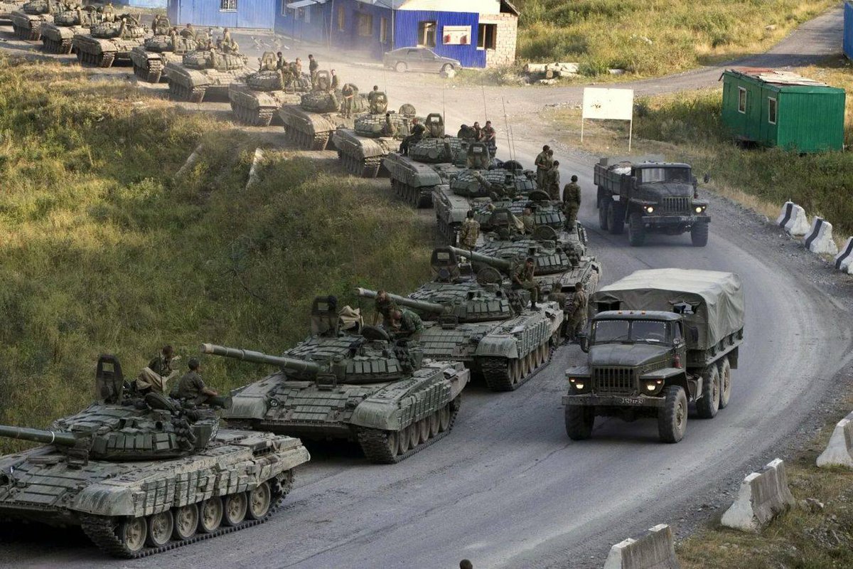 Beholder_FF's tweet photo. Los rusos huyendo de Rusia...
Hacia Ucrania parece https://t.co/OW7MfgYJsn