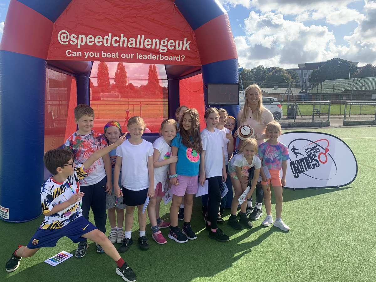 JduffyJoe's tweet photo. Great @HullActiveSch @thessp_er event yesterday ⚽️⚽️
#SpeedChallengeUK @rickrobbo91 @SGYorkshire @stnicshull @thoresbyprimary @BMinsterPrimary @RobJohnsonYCB 🏏🏏 https://t.co/4RQQGkgDsu