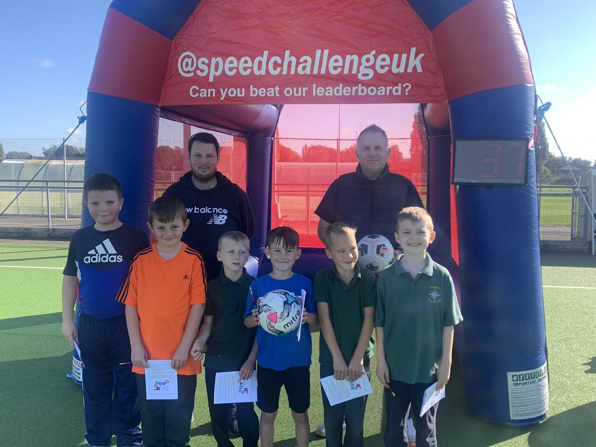 JduffyJoe's tweet photo. Great @HullActiveSch @thessp_er event yesterday ⚽️⚽️
#SpeedChallengeUK @rickrobbo91 @SGYorkshire @stnicshull @thoresbyprimary @BMinsterPrimary @RobJohnsonYCB 🏏🏏 https://t.co/4RQQGkgDsu
