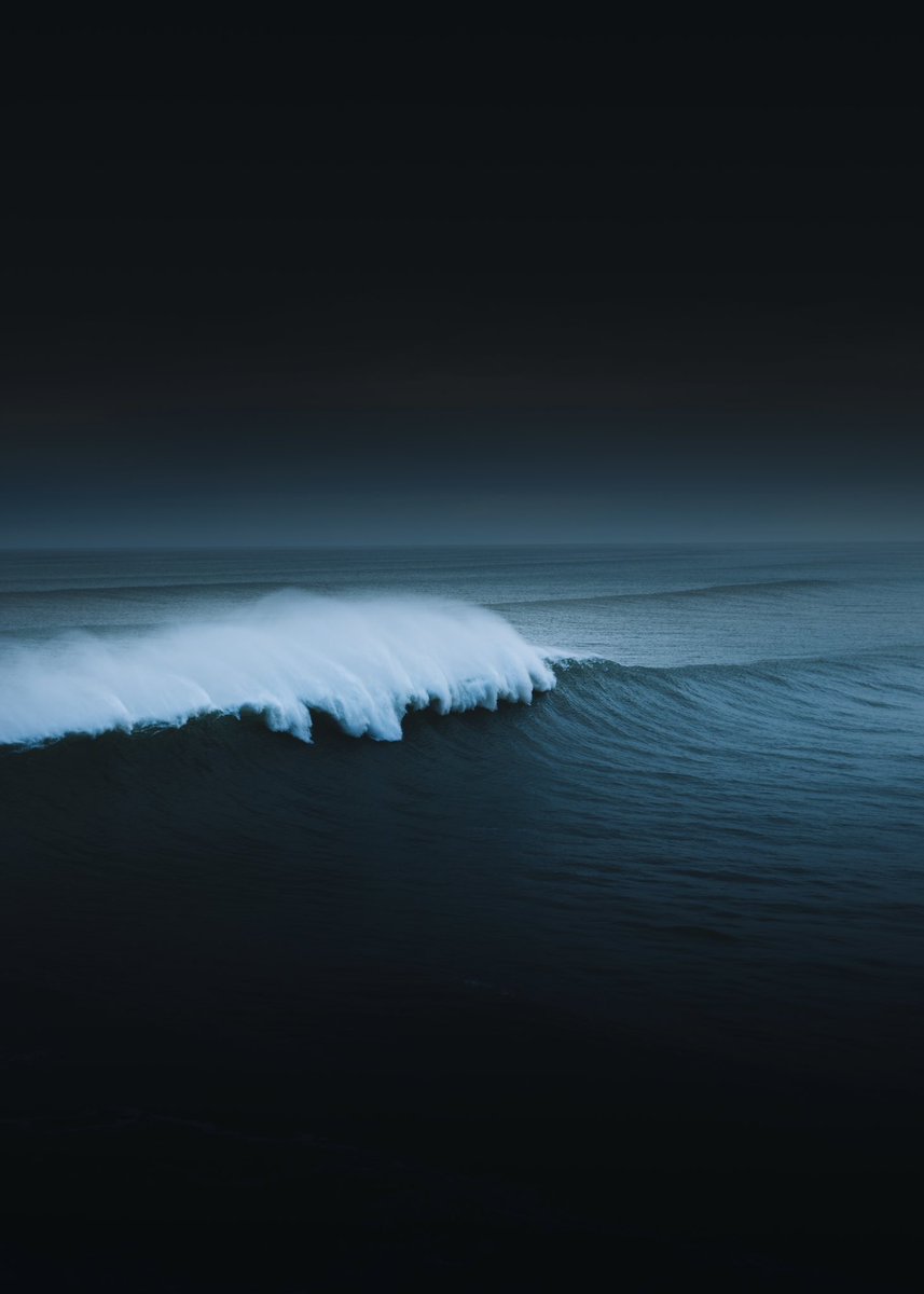 platouxx's tweet image. GM photographers, artists and collectors 🌊