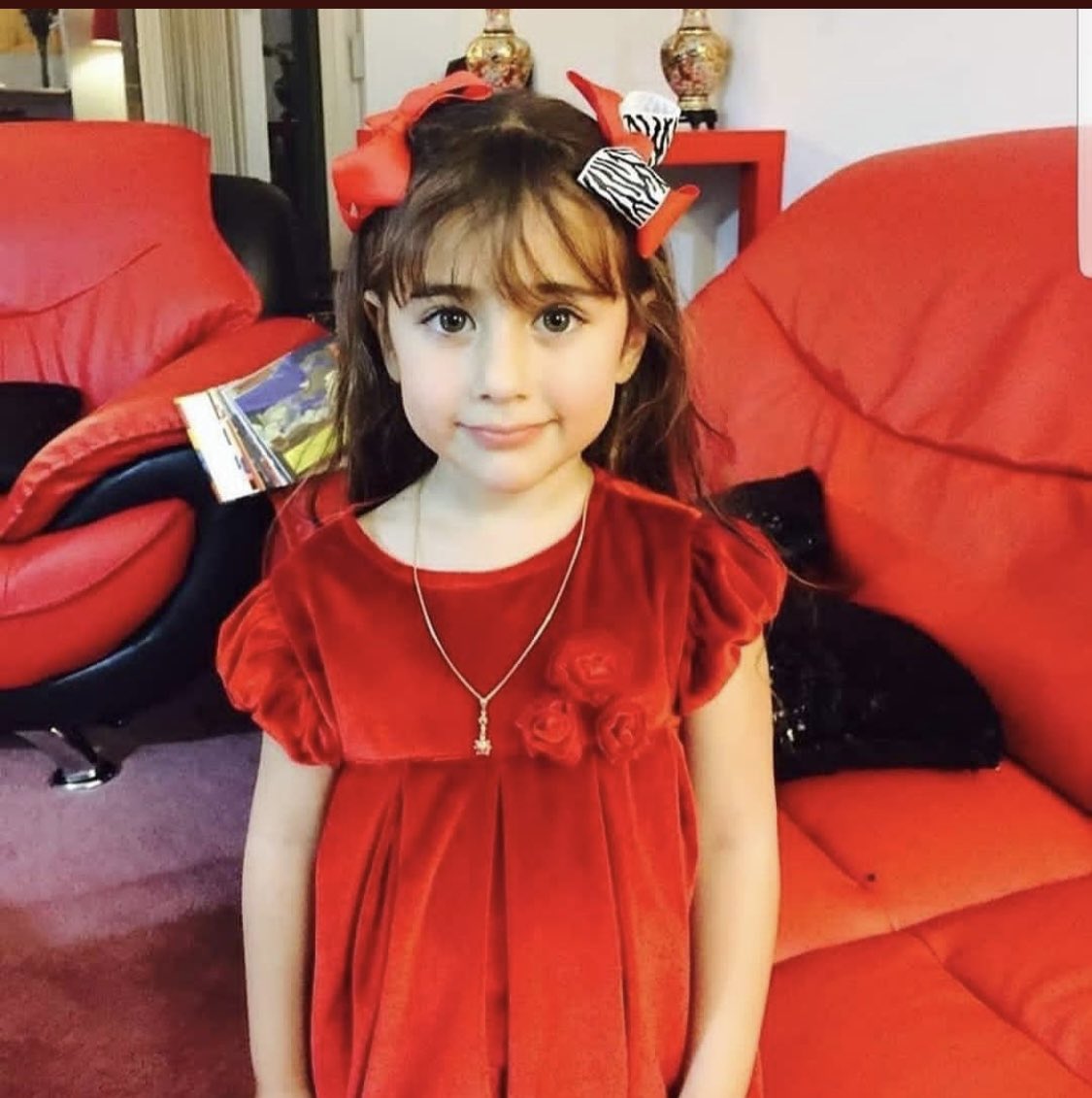 SamRasoulpour's tweet image. برای چشمان پر از نور #ریرا 

#مهسا_امینی 
#IranRevolution